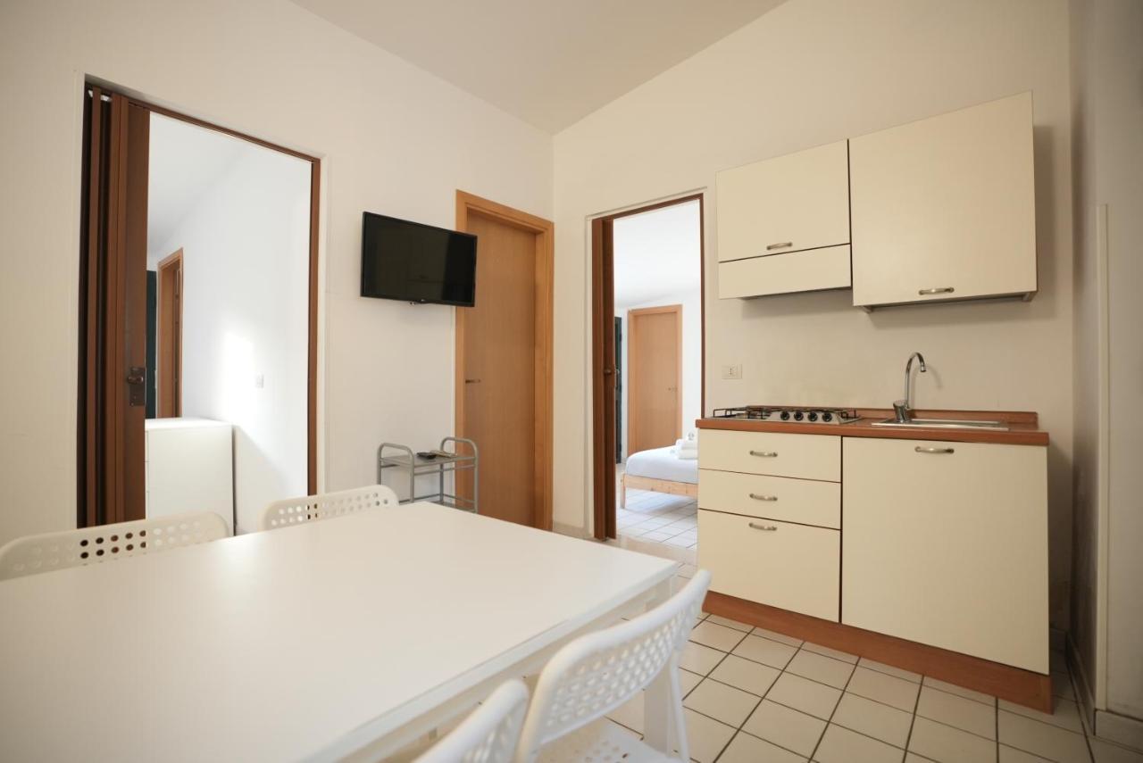 keys Bungalow Marina di Modica Bagian luar foto