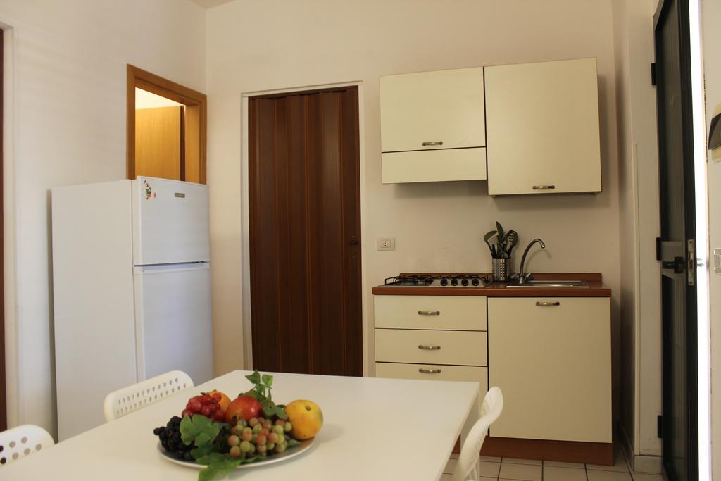 keys Bungalow Marina di Modica Bagian luar foto